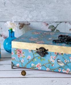 Decoupage